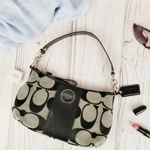 Coach Handbags - Coach Classic C Crossbody handbag, NWT
